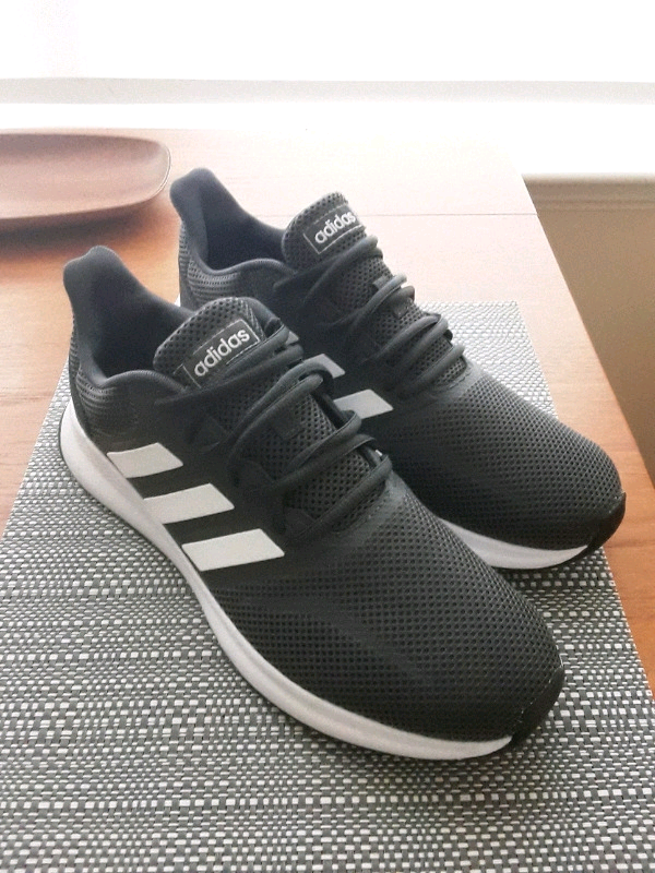 mens adidas trainers size 8.5